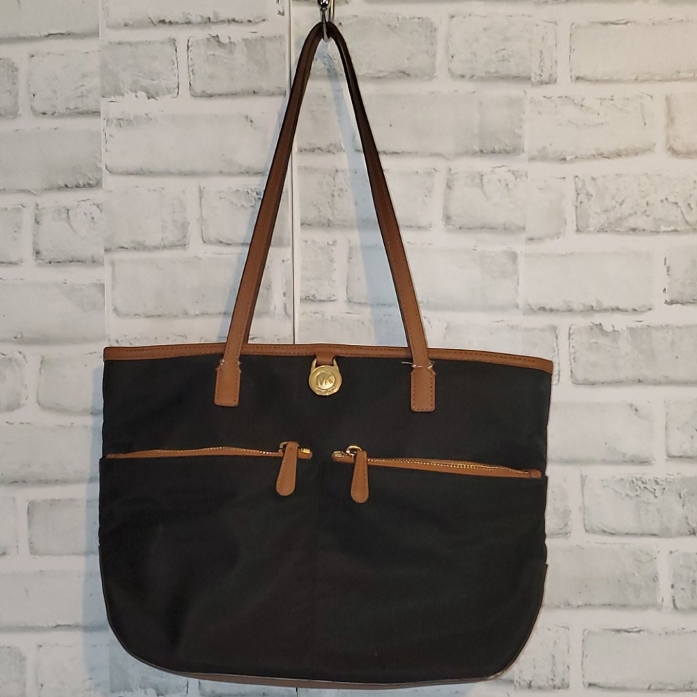 Micheal kors nylon handbag